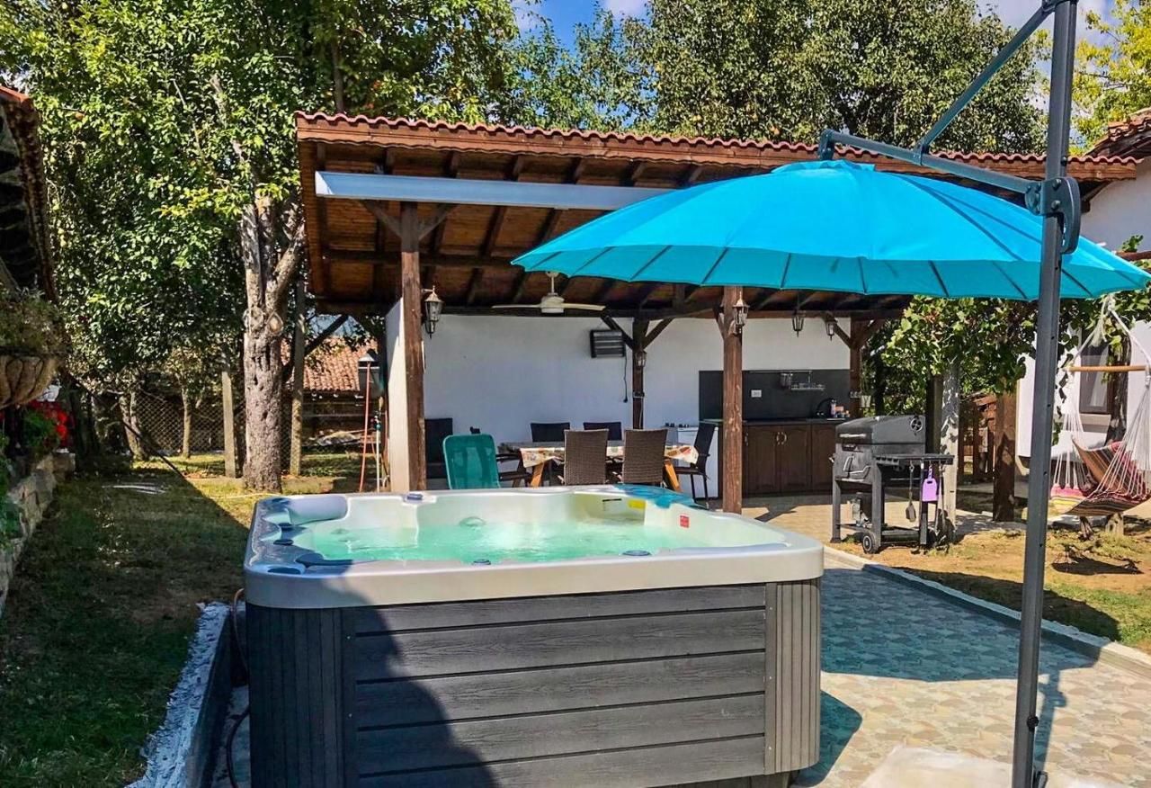 Дома для отпуска Guest House Stoyanovata Kashta - Стояновата къща Елена-4