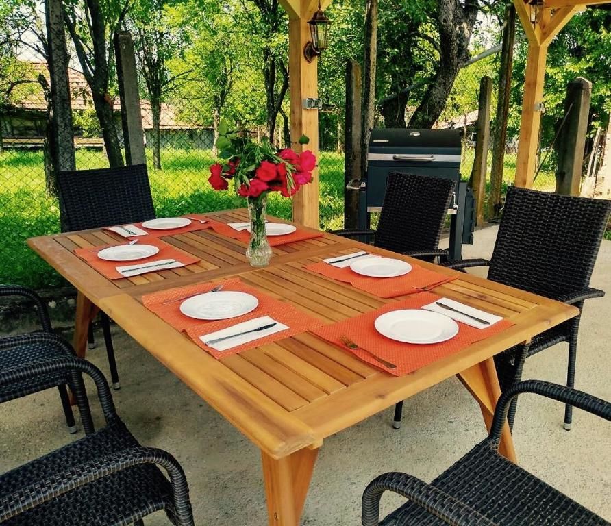 Дома для отпуска Guest House Stoyanovata Kashta - Стояновата къща Елена-35