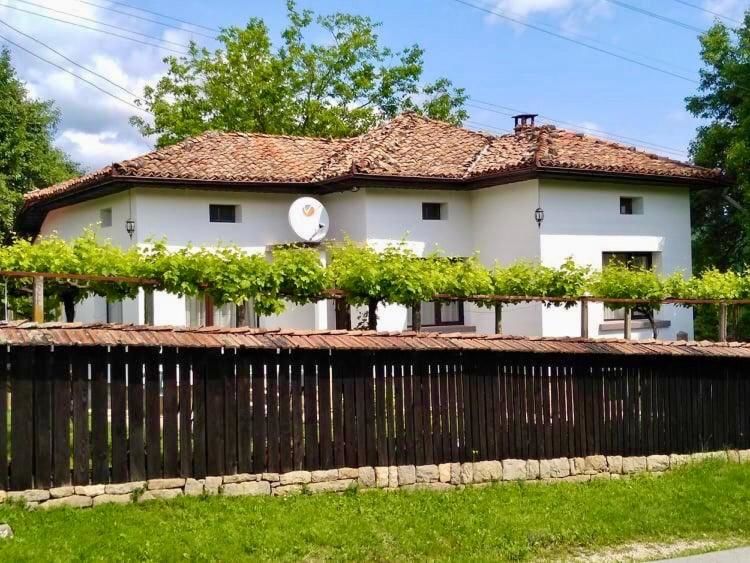 Дома для отпуска Guest House Stoyanovata Kashta - Стояновата къща Елена-7