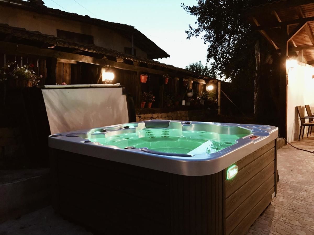 Дома для отпуска Guest House Stoyanovata Kashta - Стояновата къща Елена-8
